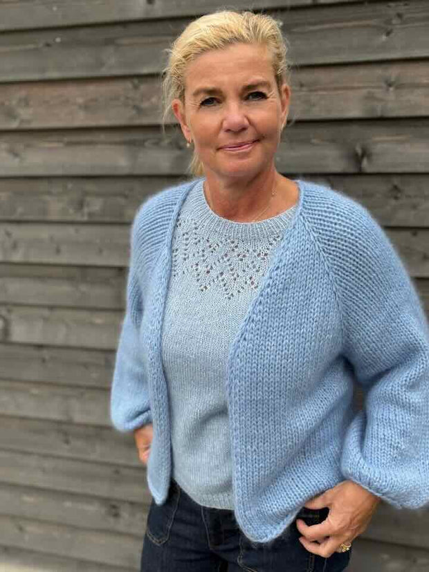Easy Peasy Chunky Cardigan, No 4 + silk mohair strikkekit (2 farver)