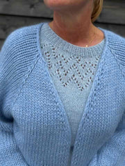 Easy Peasy Chunky Cardigan, No 4 + silk mohair strikkekit (2 farver)