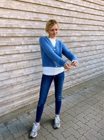April Cardigan fra PetiteKnit, strikkeopskrift Strikkeopskrift PetiteKnit