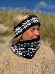 Astra vanter, cowl og pandebånd No 1 strikkekit Strikkekit Inge - Lis Holst