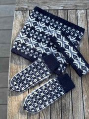 Astra vanter, cowl og pandebånd No 1 strikkekit Strikkekit Inge - Lis Holst