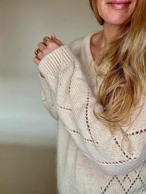 Diamond Line Sweater V - neck af Siersknit, strikkeopskrift