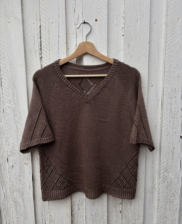 Diamond Line Tee V - neck af Siersknit, strikkekit i Önling No 14