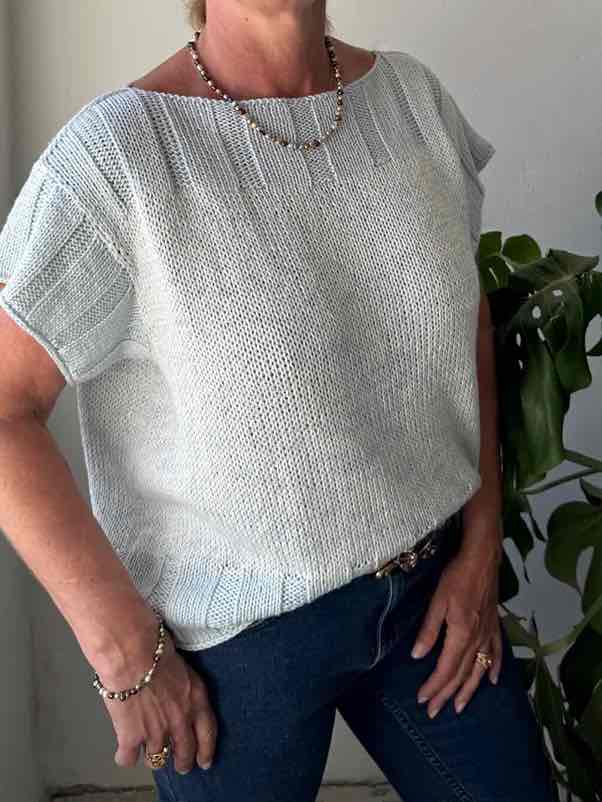 Easy Peasy Rose tee, strikkeopskrift