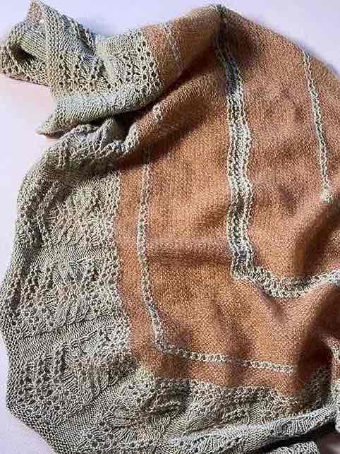 Elinore sjal af Inge - Lis Holst, No 2 + silk mohair strikkekit