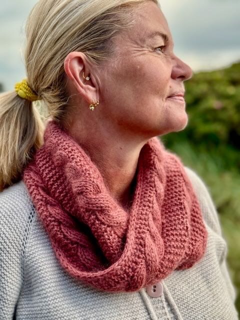 Fifi Cowl, strikkeopskrift Strikkeopskrift Inge - Lis Holst