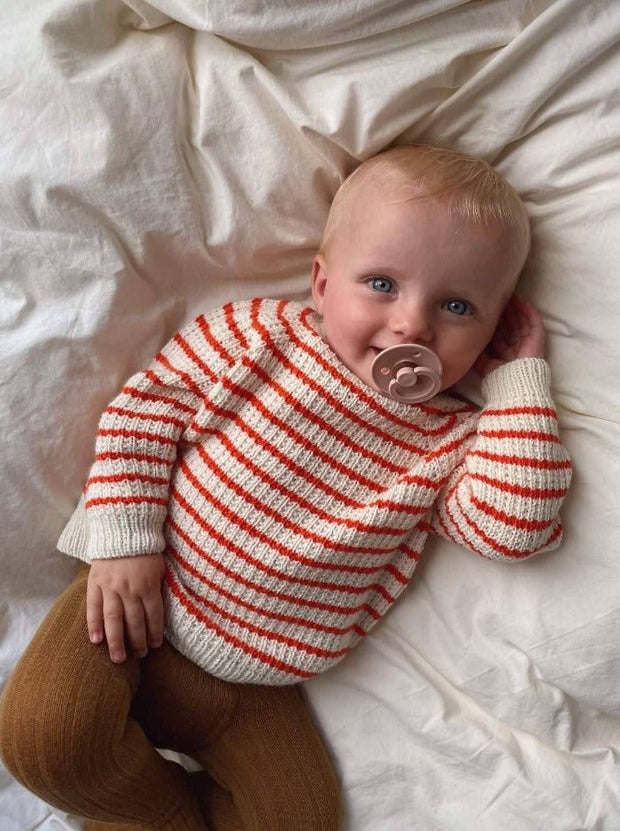 Friday Sweater til baby af PetiteKnit, strikkeopskrift Strikkeopskrift PetiteKnit
