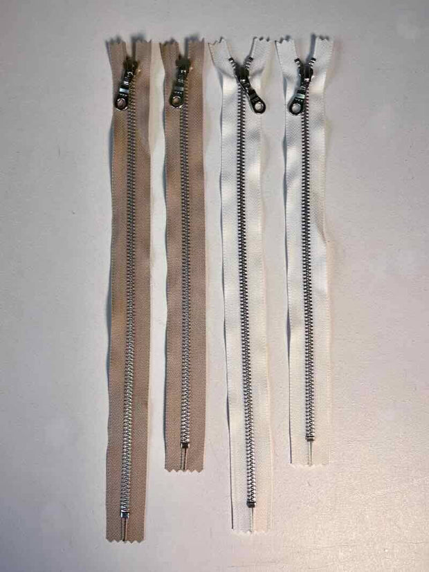 Lynlås sølv, 30 cm Strikketilbehør Önling