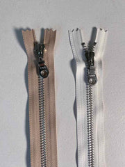 Lynlås sølv, 30 cm Strikketilbehør Önling