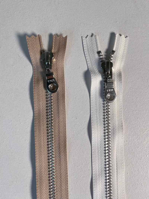 Lynlås sølv, 30 cm Strikketilbehør Önling