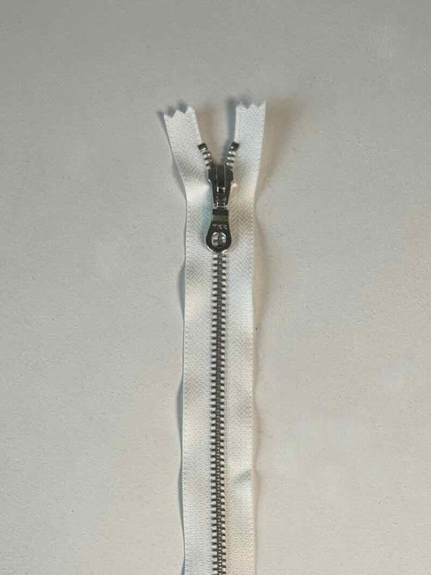 Lynlås sølv, 30 cm Strikketilbehør Önling Hvid (sølvlynlås x)