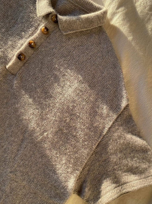 Marcu Polo t-shirt til mænd af Creadia Studio, No 12+13 strikkekit Strikkekit Creadia