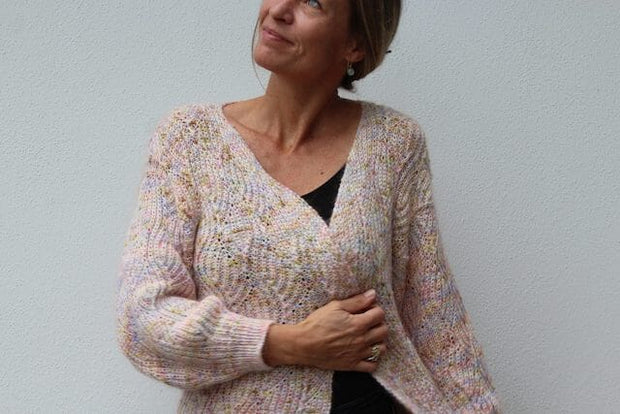No 22 cardigan fra VesterbyCrea, strikkeopskrift Strikkeopskrift VesterbyCrea