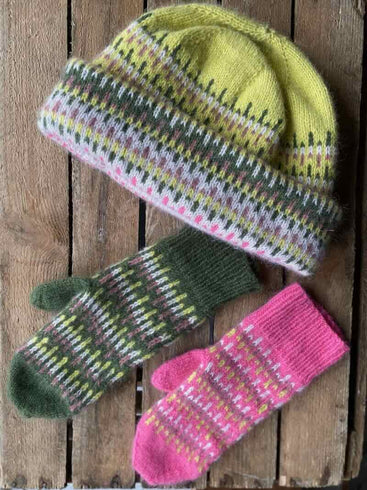 No 44 Beanie fra VesterbyCrea, strikkeopskrift Strikkeopskrift VesterbyCrea