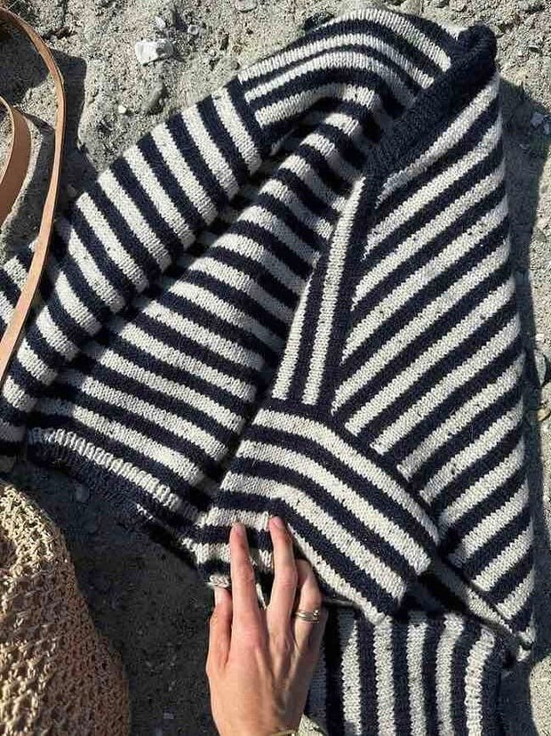 Olga sweater fra PetiteKnit, No 3 garnpakke (uden opskrift)