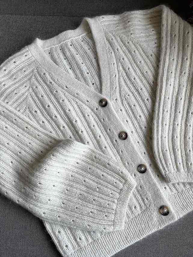 Rikke cardigan No 1 af Rikke Jönsson, strikkekit i No 4 + silk mohair Strikkekit Rikke Jönsson