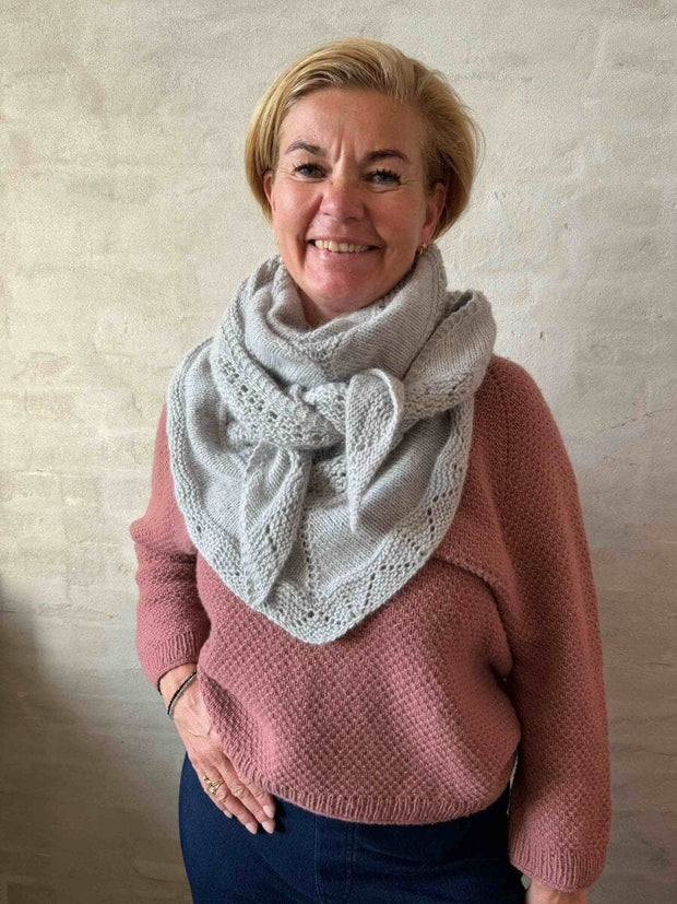 Rosenknop sjal fra Önling, strikkeopskrift Strikkeopskrift Inge - Lis Holst