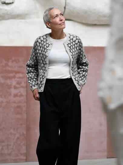 Spot Cardigan af Anne Ventzel, No 3 + silk mohair garnpakke (uden opskrift)