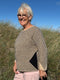 Studio sweater med 3/4 lange ærmer af Hanne Falkenberg, strikkekit i No 20