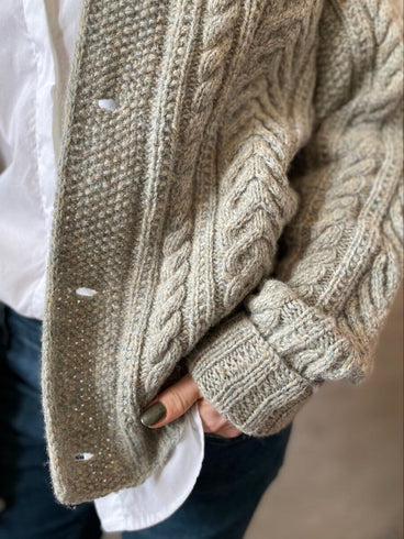 Tomas unisex sweater af Hanne Falkenberg, strikkekit Strikkekit Hanne Falkenberg