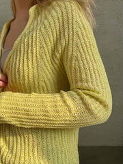 Trio cardigan (ensfarvet) af Hanne Falkenberg, No 21 strikkekit
