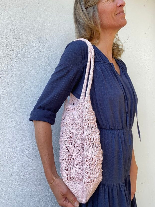 Wavebag fra VesterbyCrea, strikkeopskrift Strikkeopskrift VesterbyCrea